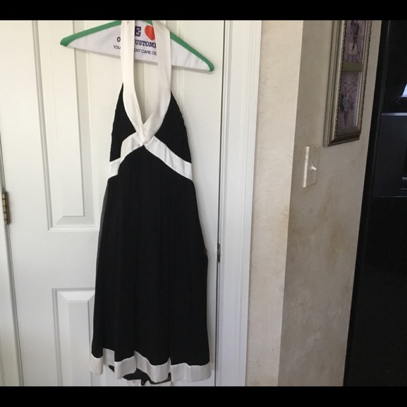 Maggy London Dresses & Skirts - Maggy London Lined Halter Dress - Worn 1X